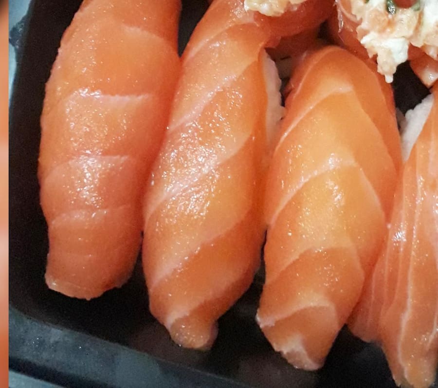 23 - nigiri salmão (05 unidades)