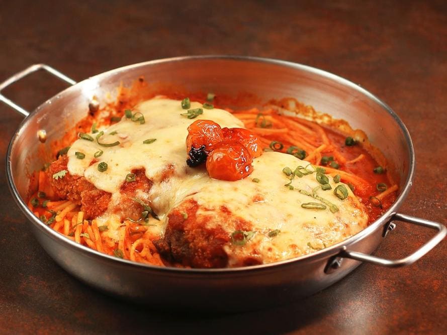 2 Parmegianna Italiano exec + 1 Refri 500/600ml + 1 açai 300ml (serve 2 pessoas)