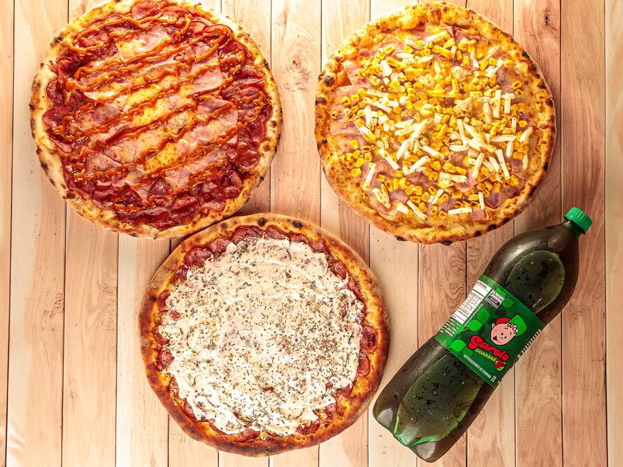 3 Pizzas Grandes + 2 Guaraná Garoto 2l