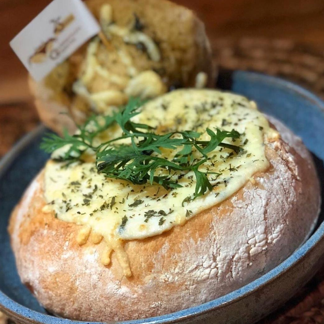 Pão Recheado De Filé Mignon