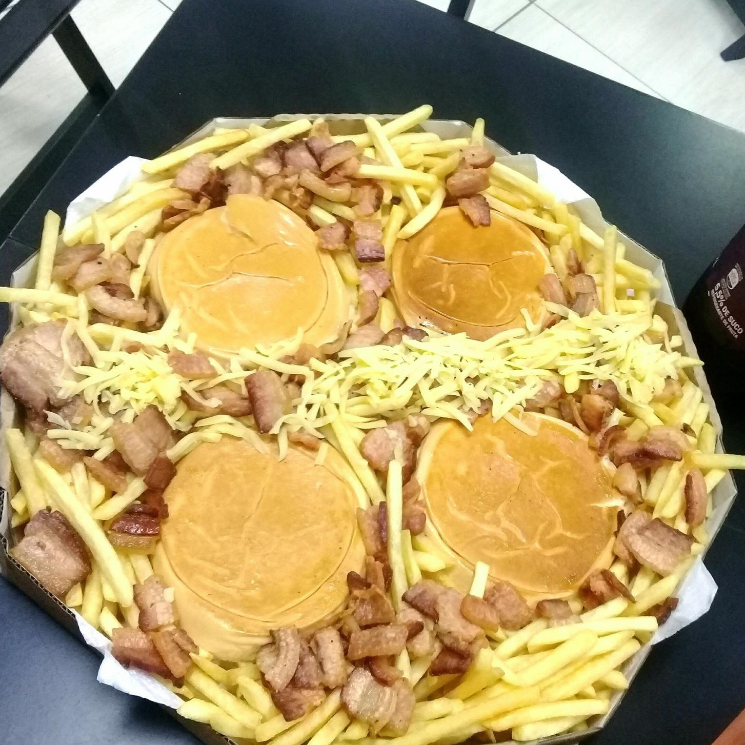 Combo REI  + MUSSARELA + BACON + REFRIGERANTE 2 LITROS