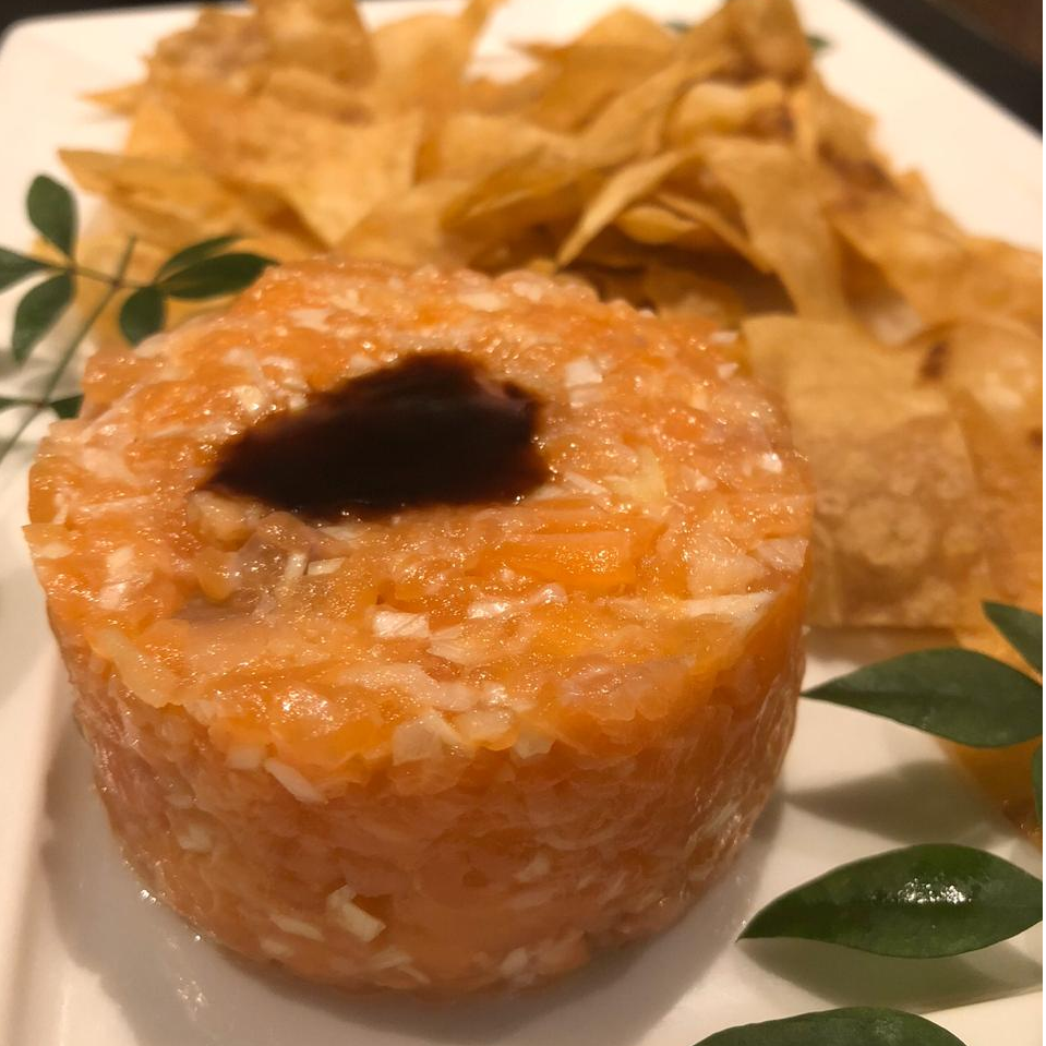 TARTAR DE SALMÃO