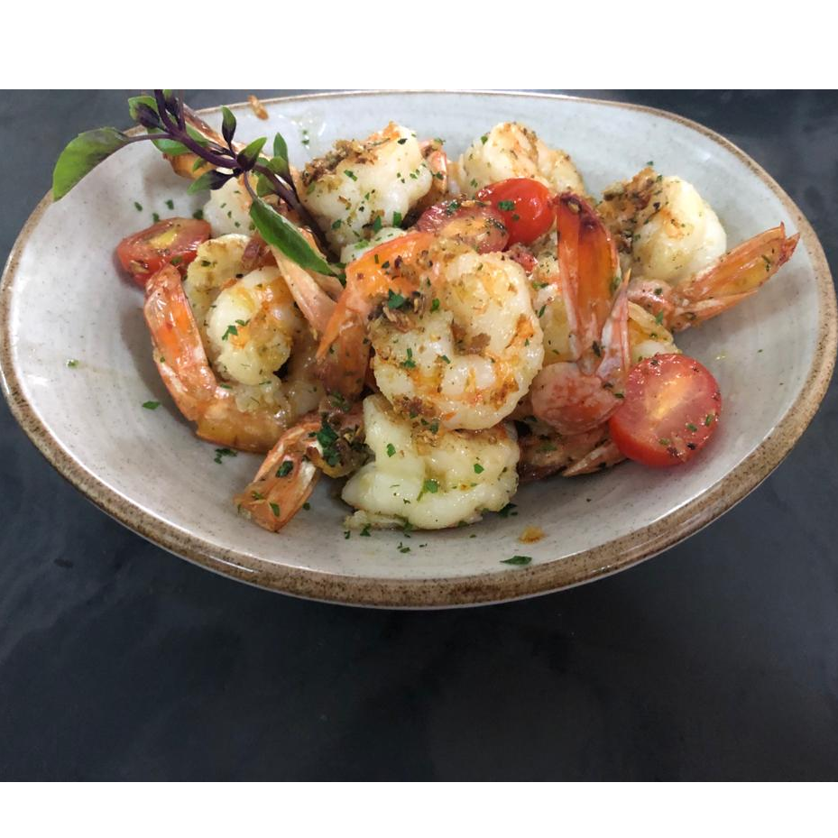 Camarão rosa médio alho e óleo