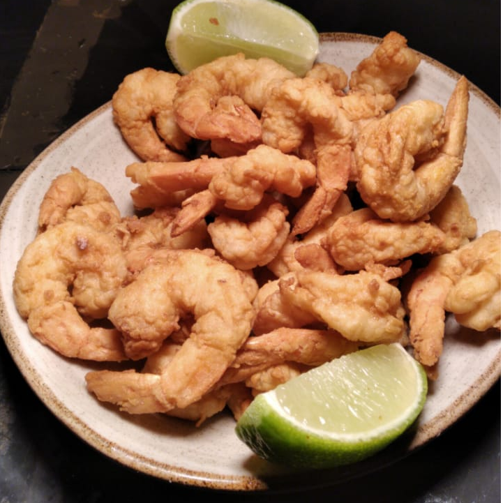 Camarão rosa médio empanado