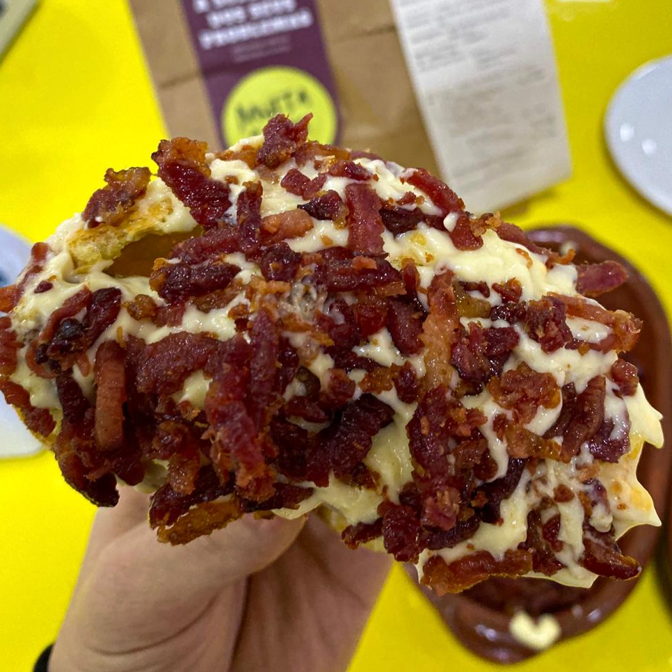 Individual Simples + Molho de Queijo + Bacon em cubos