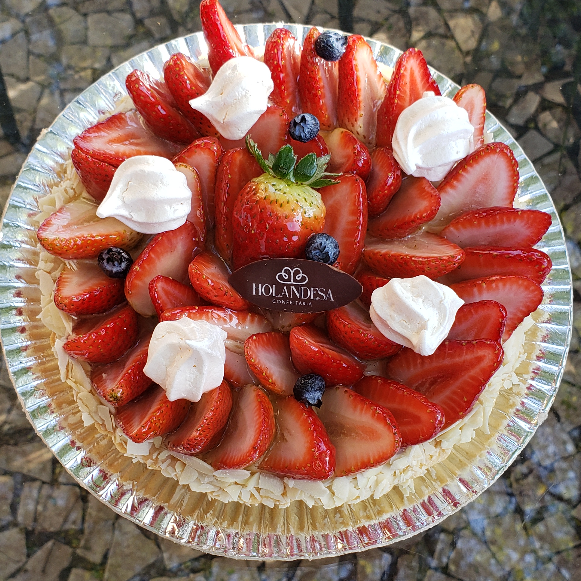 Torta Jardim de Morangos (não fazemos entregas desse ítem)