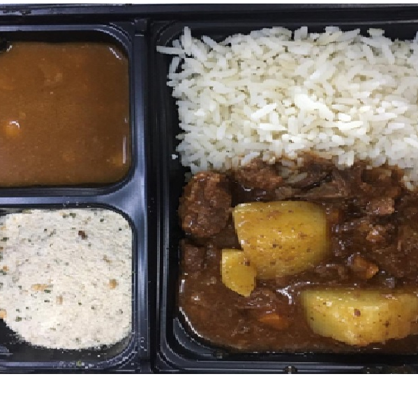 Carne cozida com batata e cenoura
