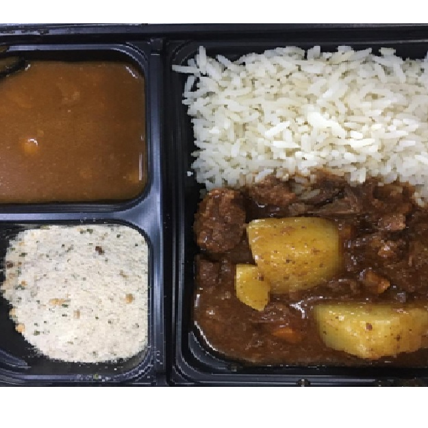 Carne cozida com batata e cenoura