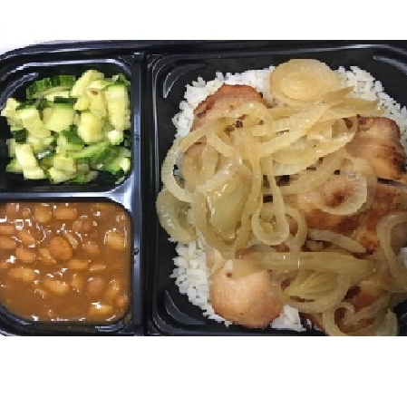 Tiras de frango acebolado