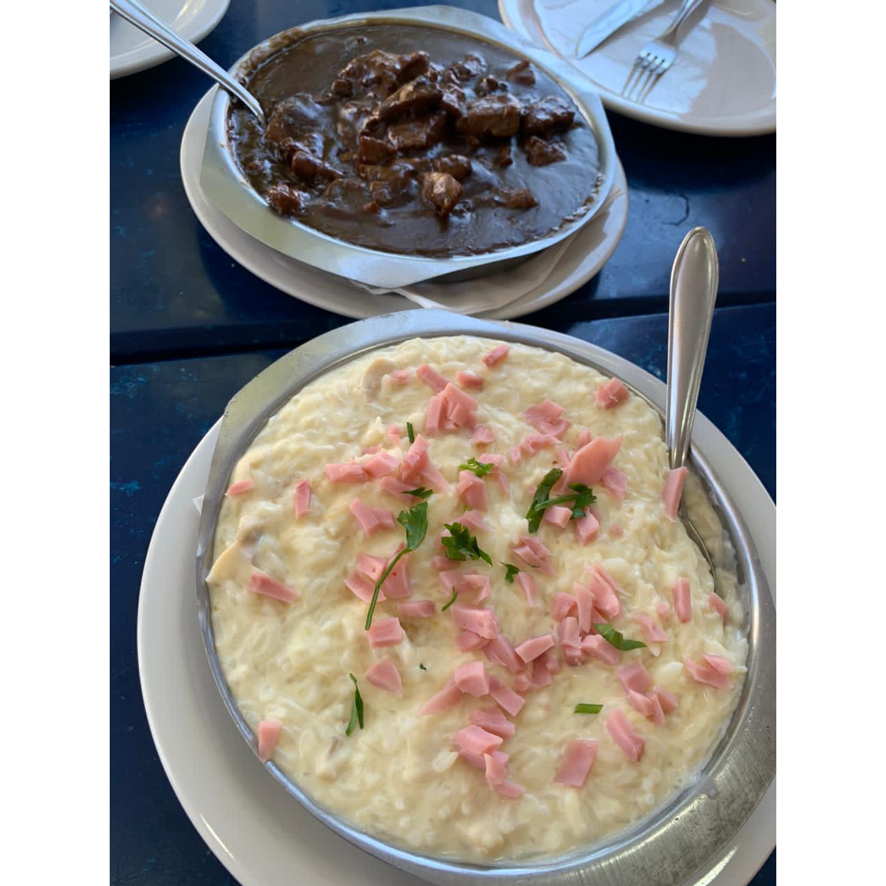 Filé Mignon ao Molho Madeira e Arroz a Piamontese