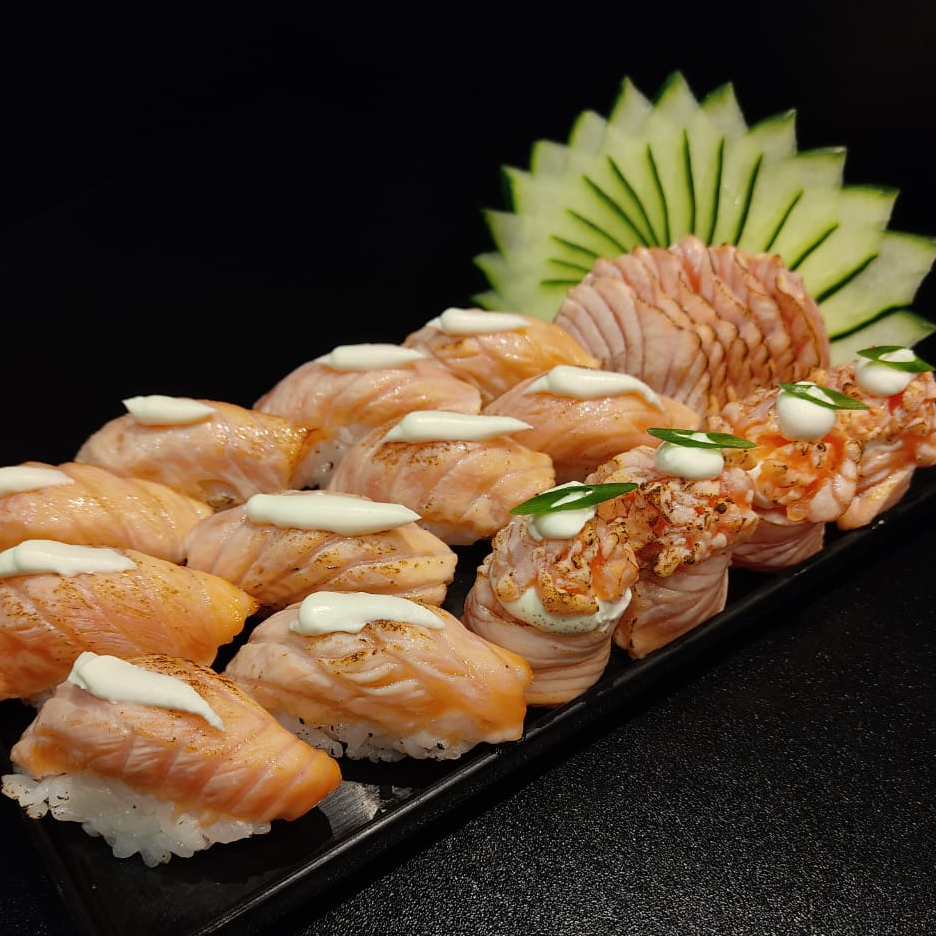 Combo de Salmão Flambado- 20 un