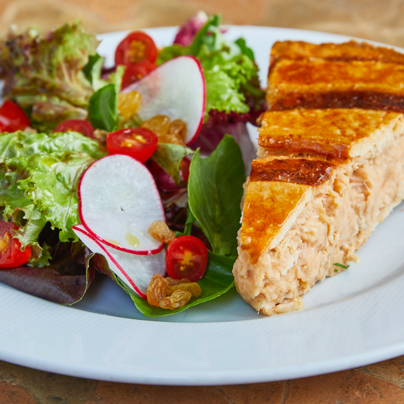 Insalata com Torta de Frango