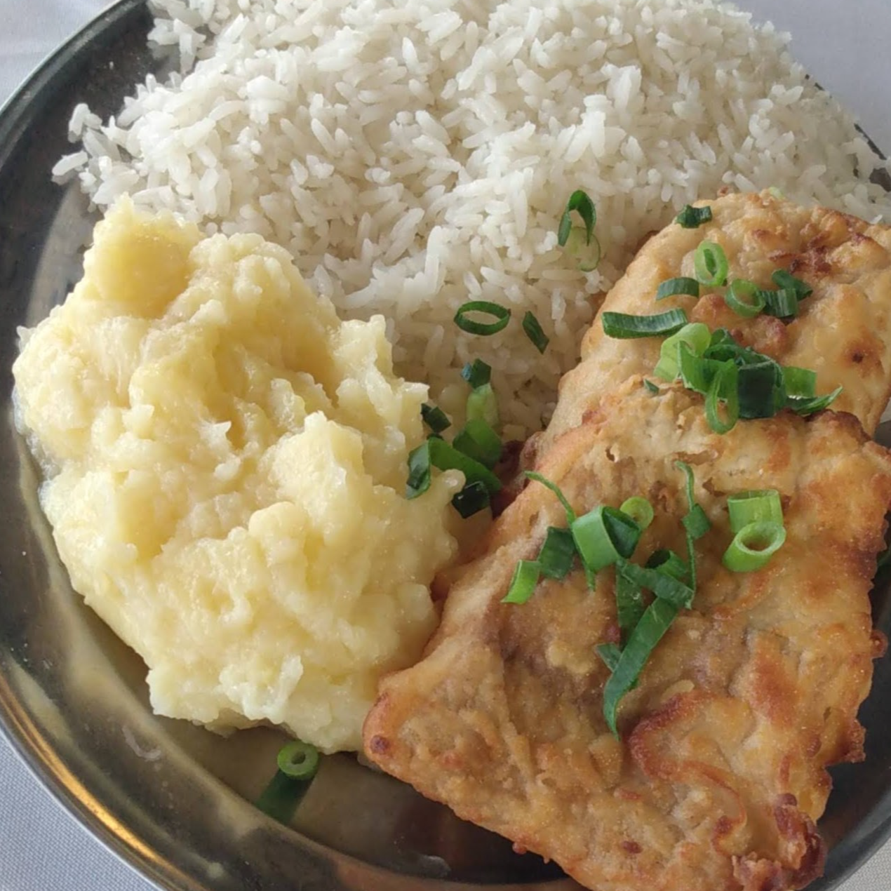 FILÉ DE PEIXE A DORE