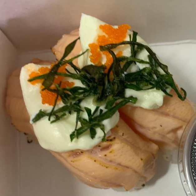 Sushi de salmão do chef 2 und