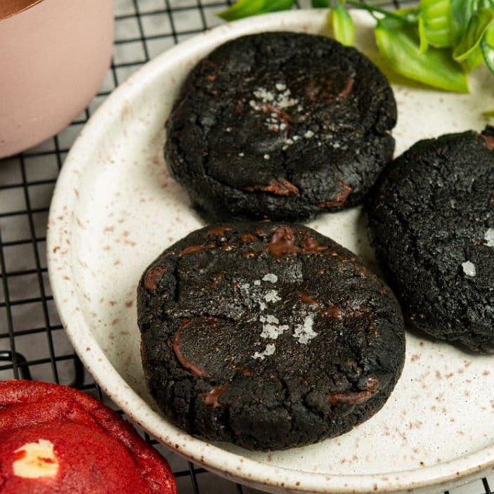 Cookie meio amargo com flor de sal