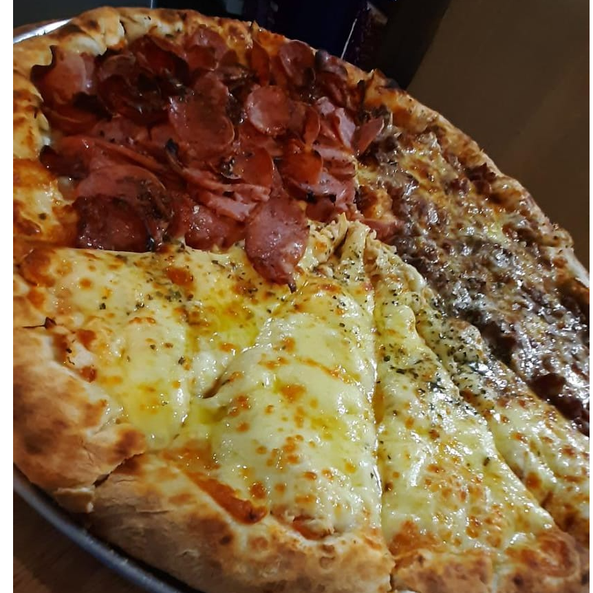 PIZZA PEQUENA  P 1 Á 2 SABORES E 6 FATIAS 25cm SE SELECIONADO SABOR Á MAIS SERÁ DESCONSIDERADO