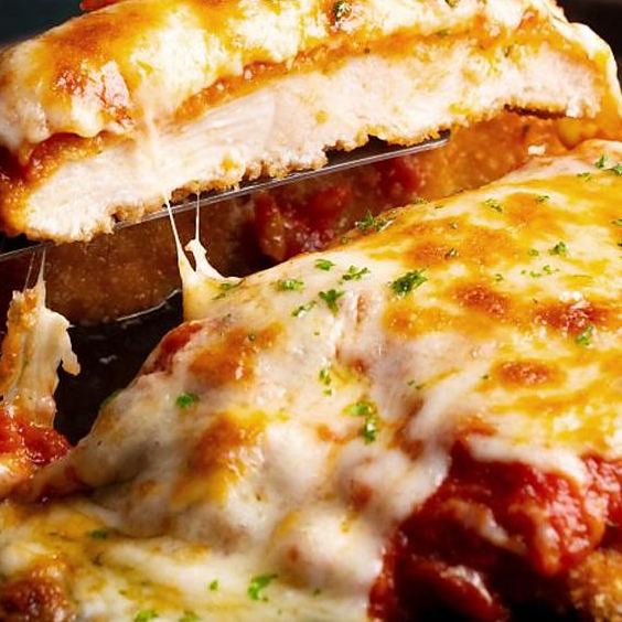 Parmegiano de Frango + Pudim leite ou doce