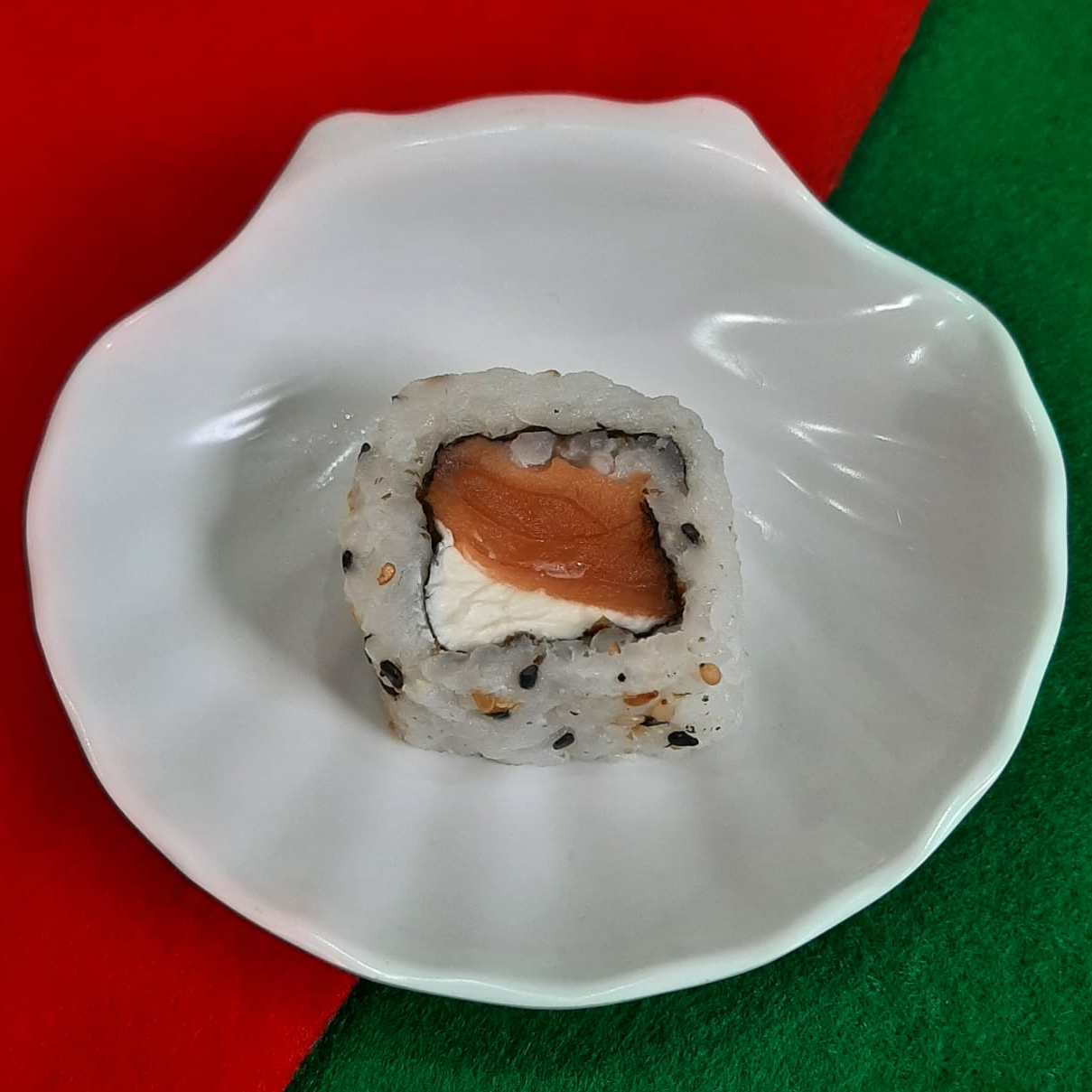 Uramaki Salmão