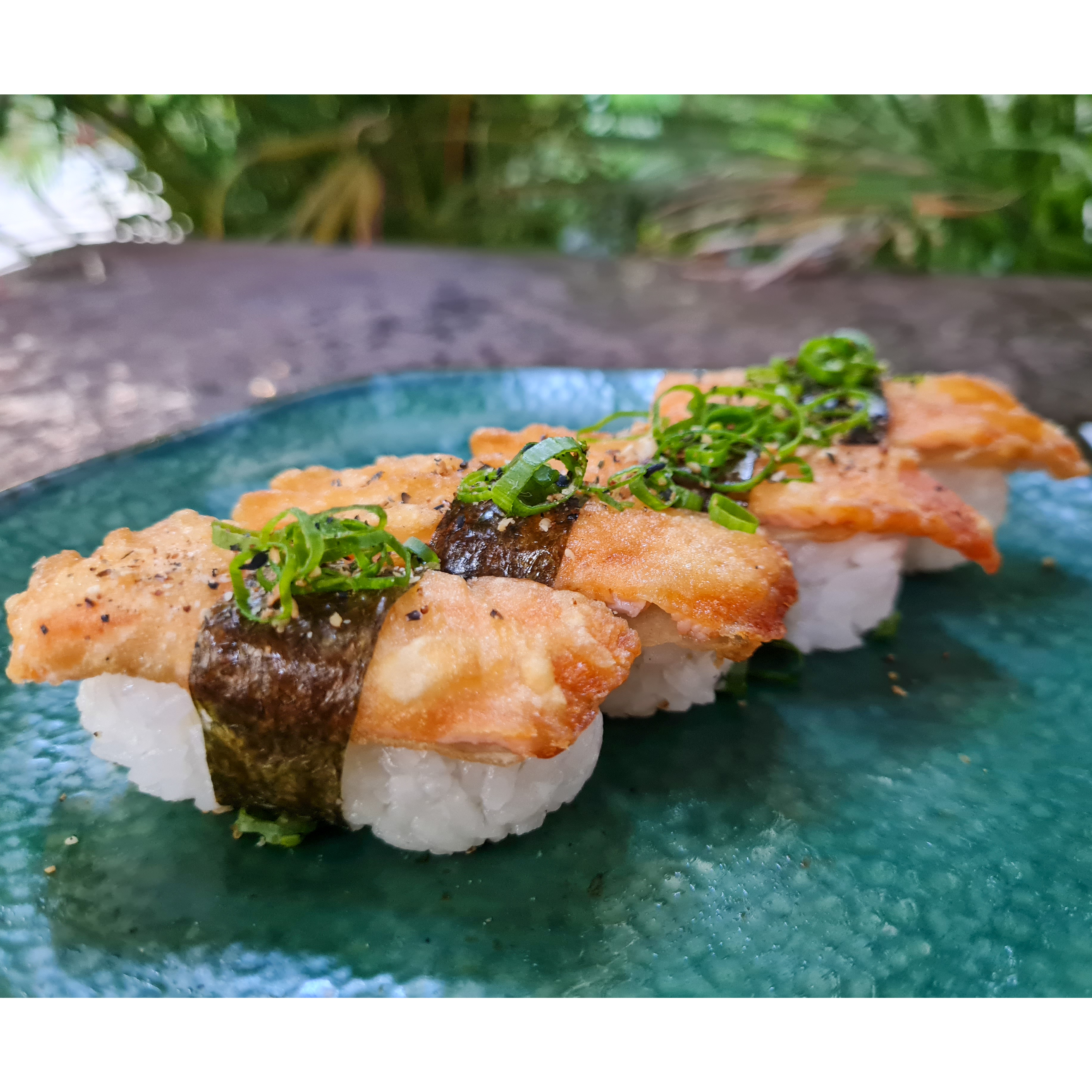 Sushi Salmão Empanado (4 unidades)