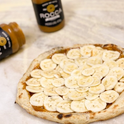 PIZZA DE DOCE DE LEITE COM BANANA