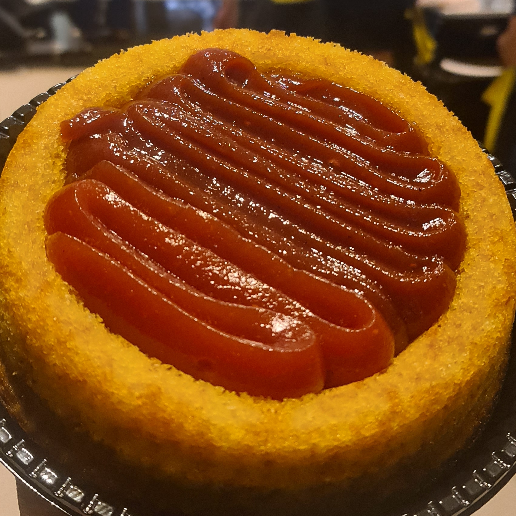 Bolo Piscina Fubá com goiabada