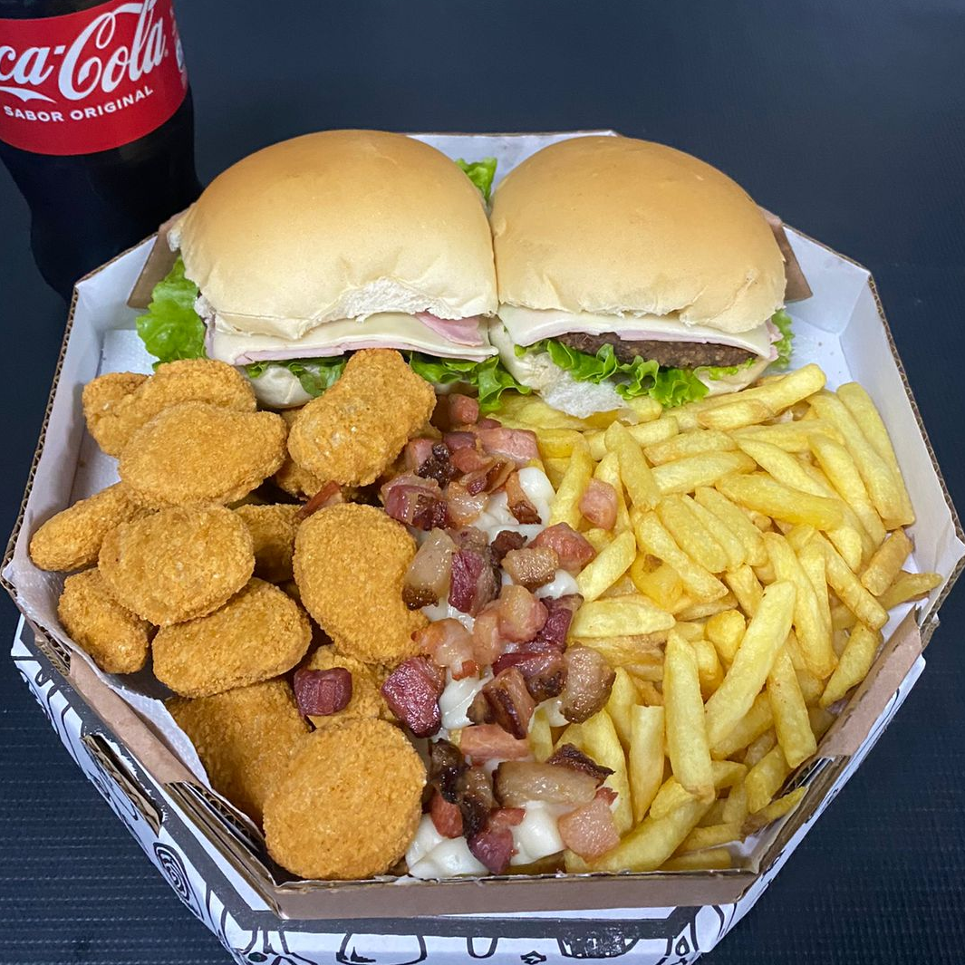 Combo Casal Nuggets + catupiry e bacon + coca 600ml