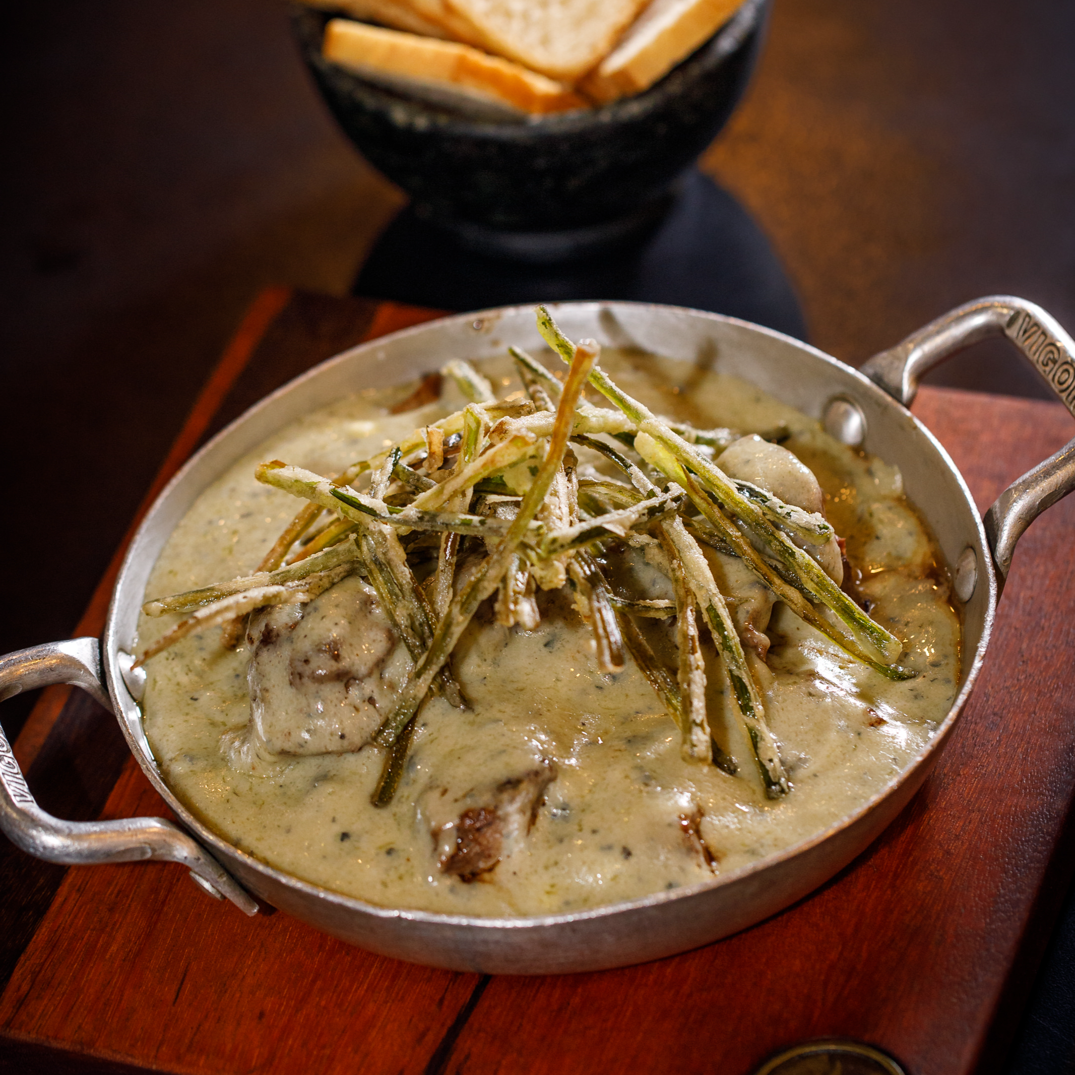 Filé mignon ao molho de gorgonzola