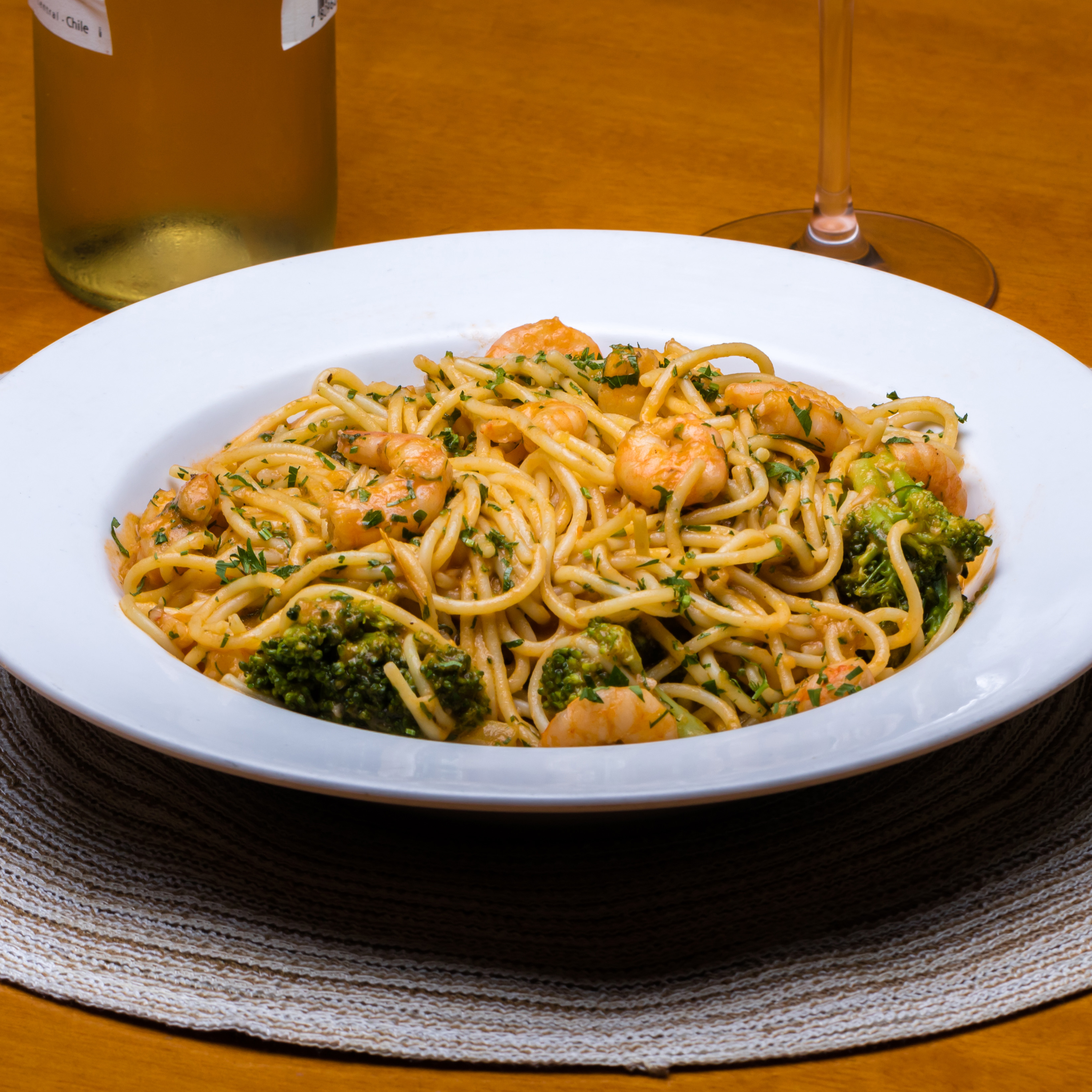 Spaghetti com Camarões e Brócolis - 20% OFF