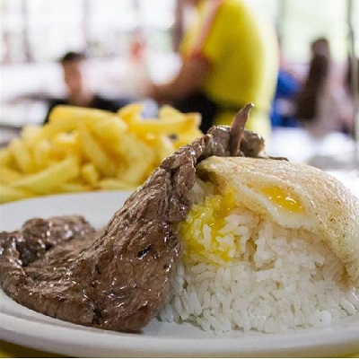 À la minuta de filé na chapa