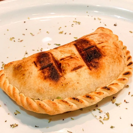  Empanada de Carne + Cerveja Stella