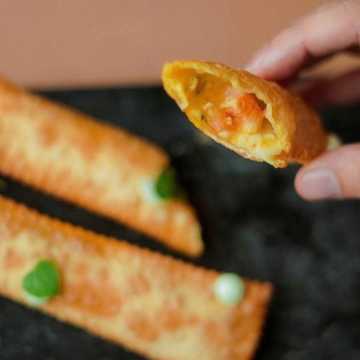 Pastel de Moqueca de Camarão