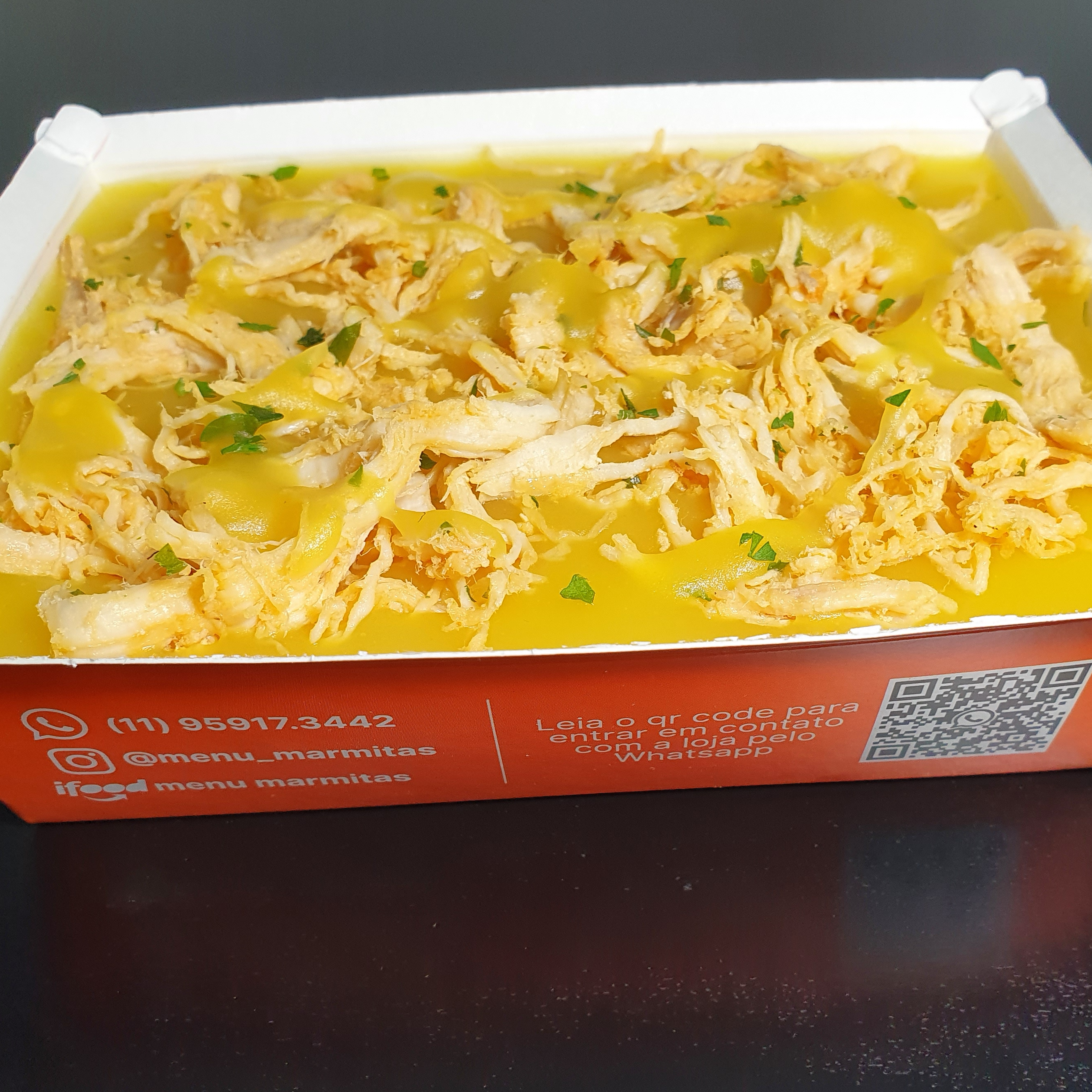 Sopa creme de mandioquinha com frango / CONGELADO