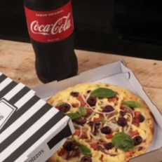 2 pizzas Salgadas 40cm + 1 Bebida 1,5l  (Grátis)
