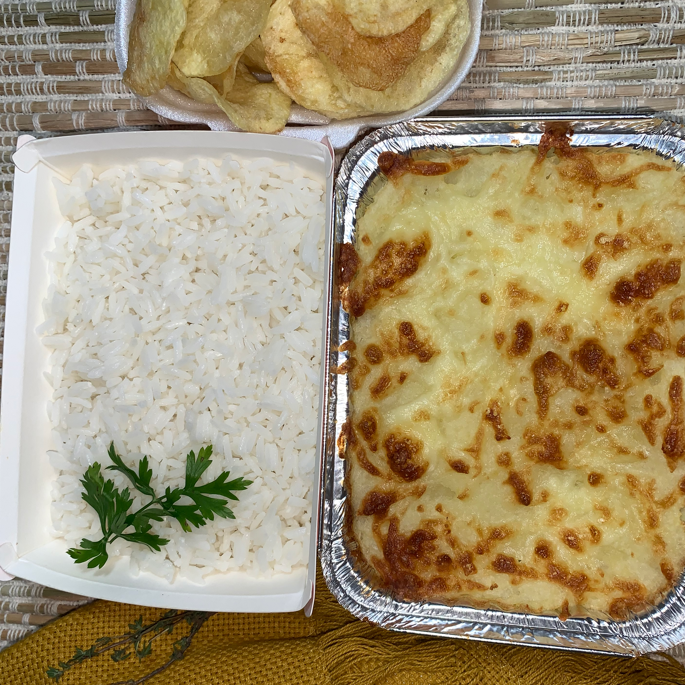 Escondidinho de carne seca com requeijão 