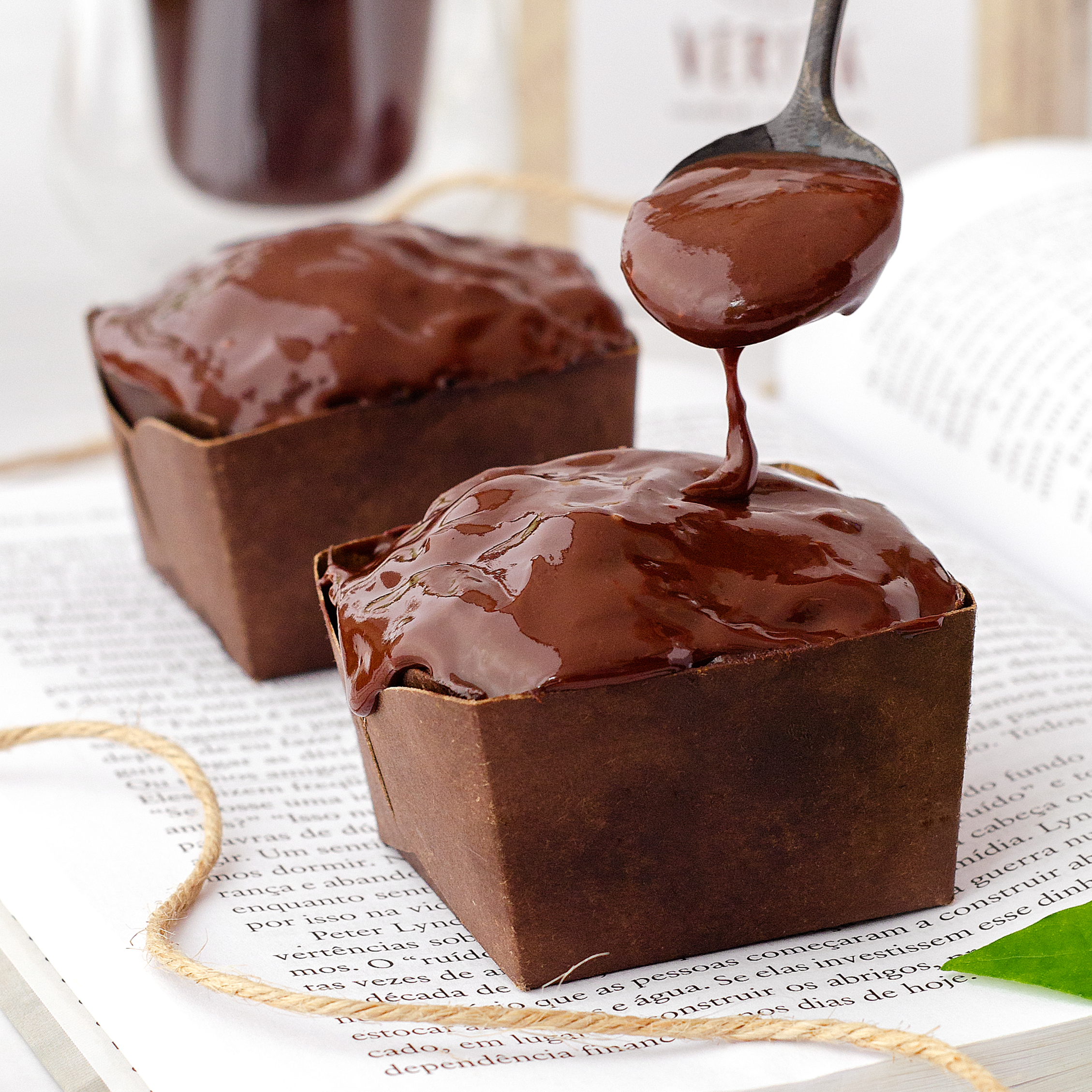 BOLO  GOTAS DE CHOCOLATE 70%