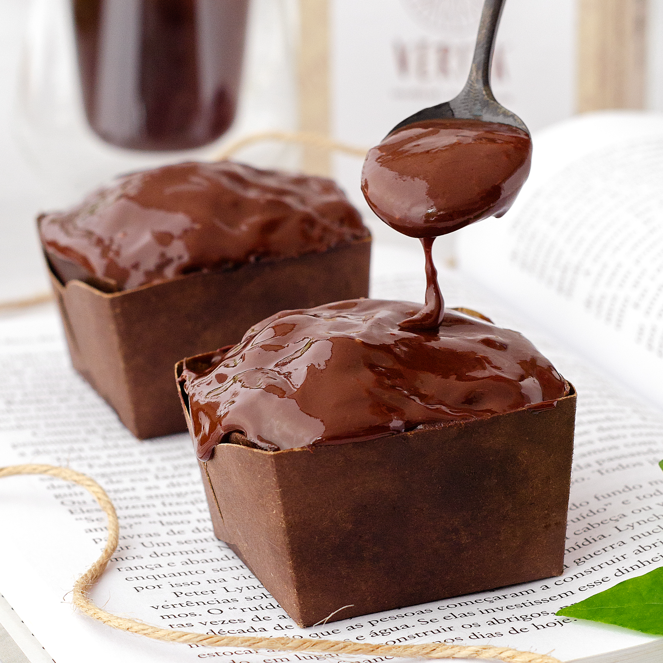 BOLO GOTAS DE CHOCOLATE 70%