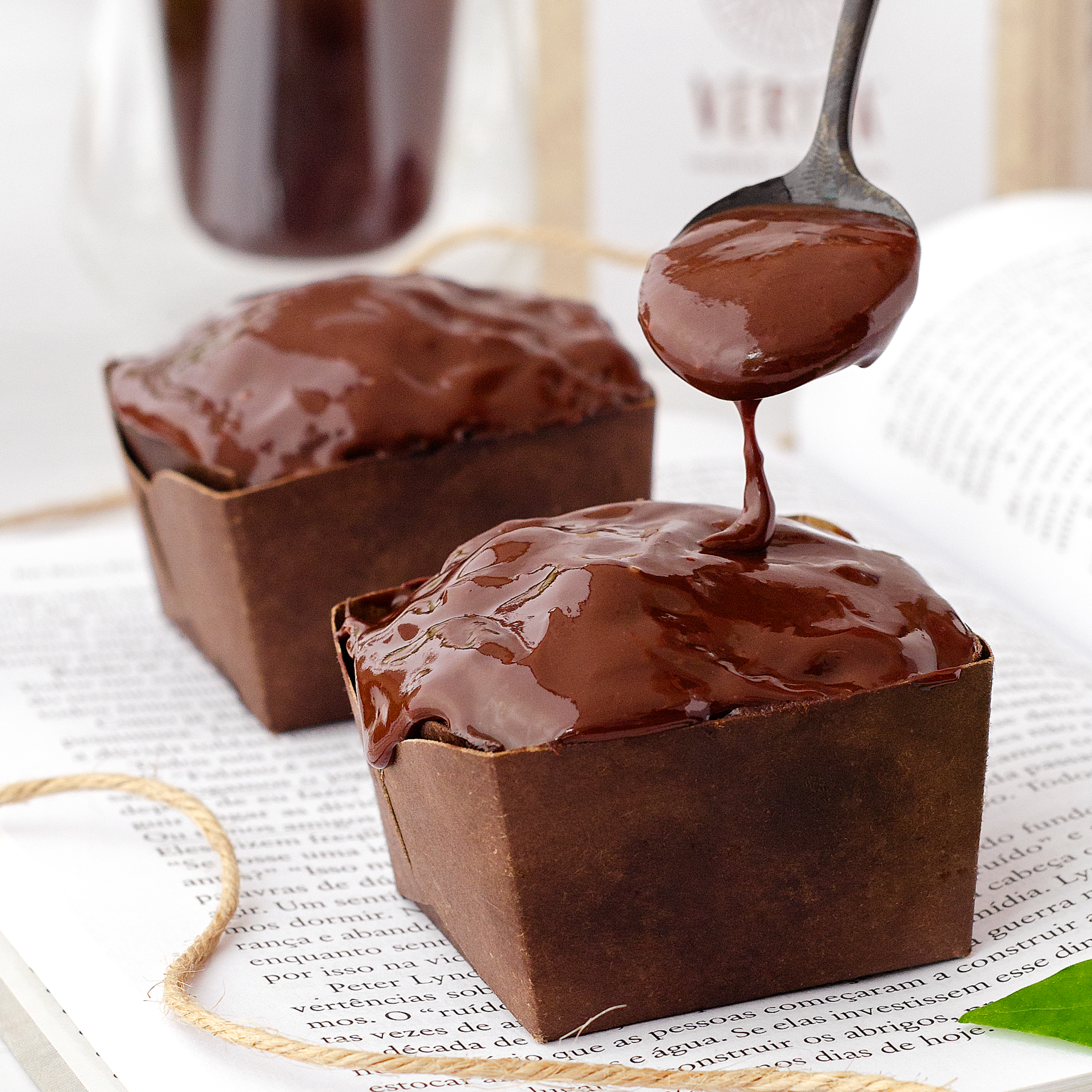 BOLO GOTAS DE CHOCOLATE 70%