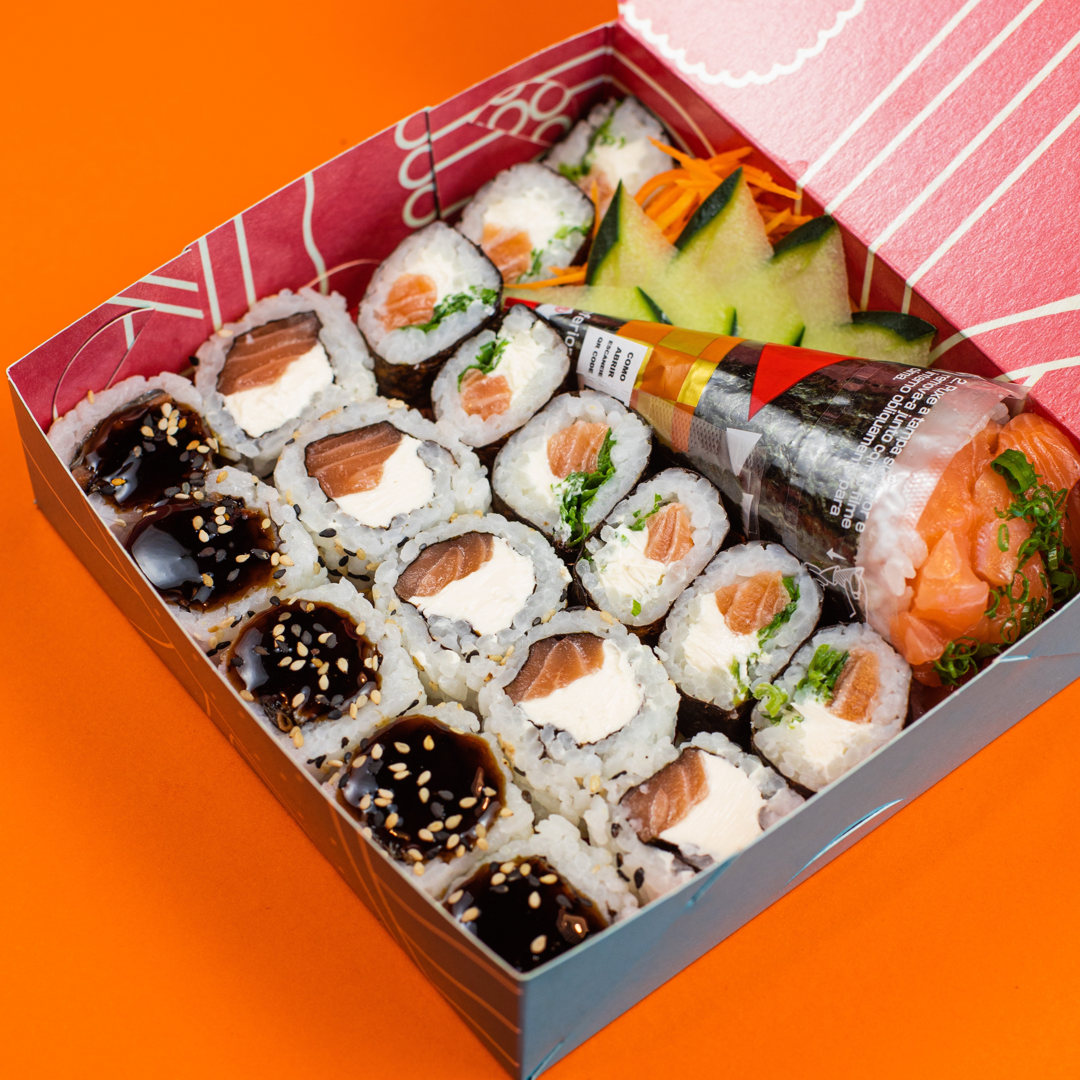 SEGUNDA: Combo Só Meu (18 peças + 1 temaki)