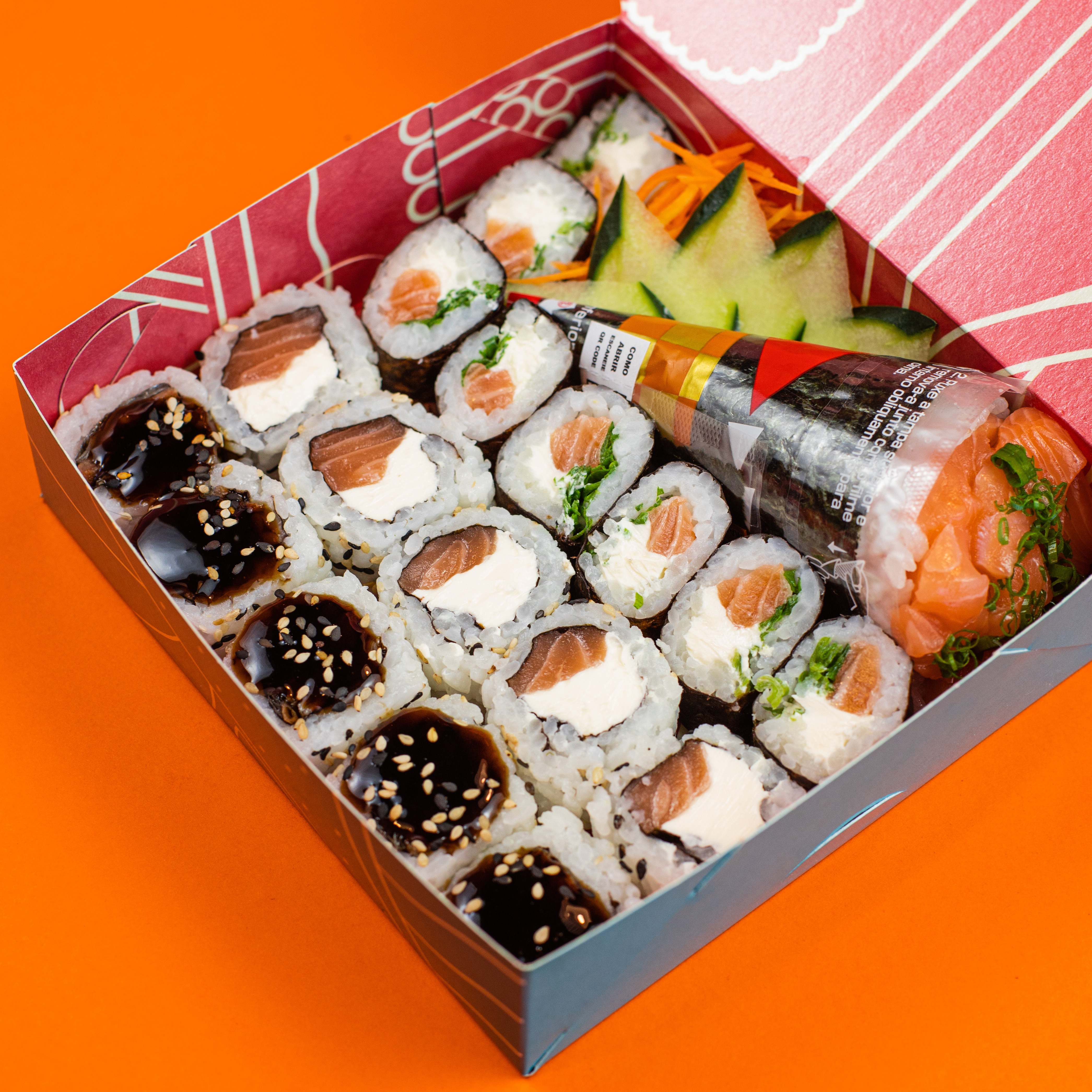 SEGUNDA: Combo Só Meu (18 peças + 1 temaki)