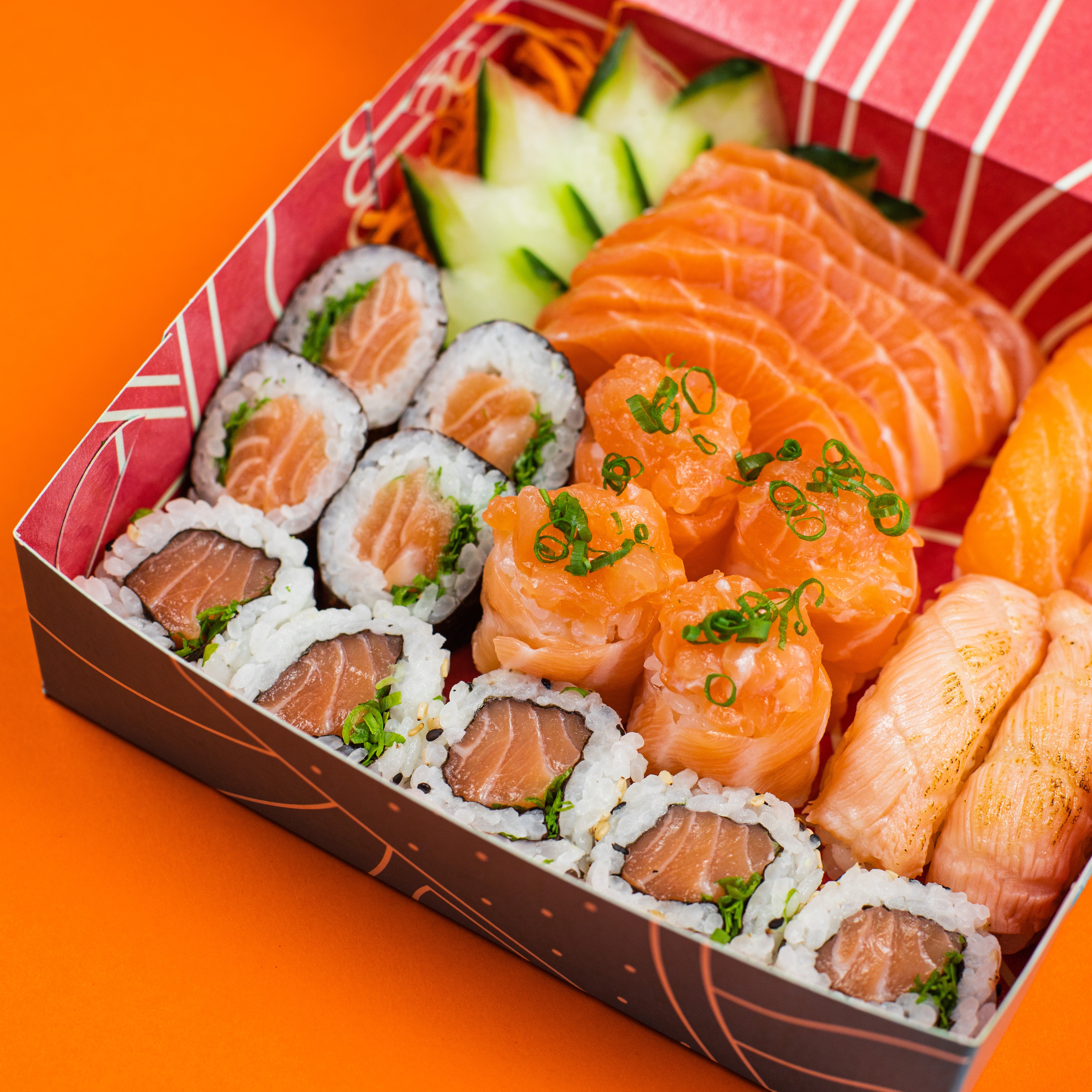 Combo Salmão sem lactose (23 peças)