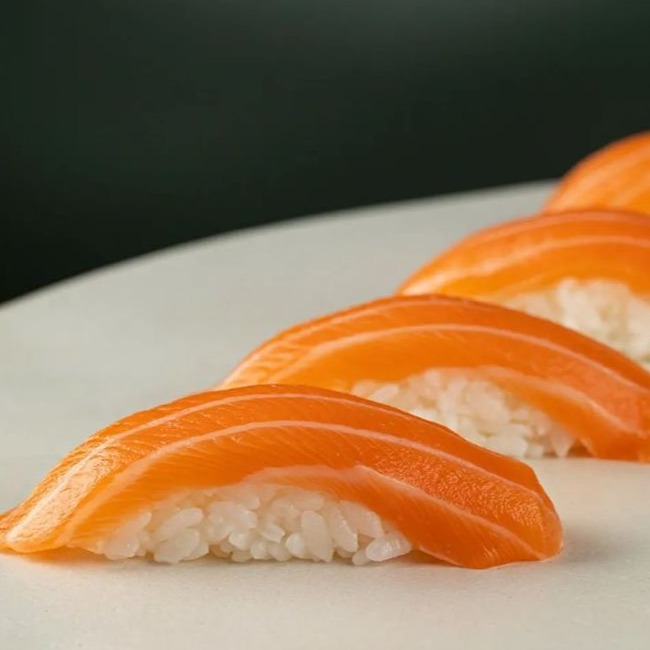 Niguiri salmão  l 04 unids