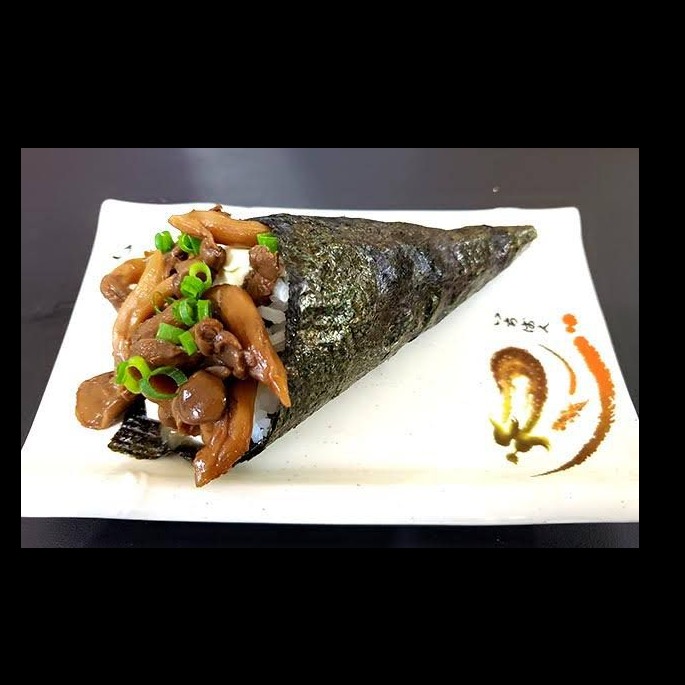 Temak Salmão com Shimeji 