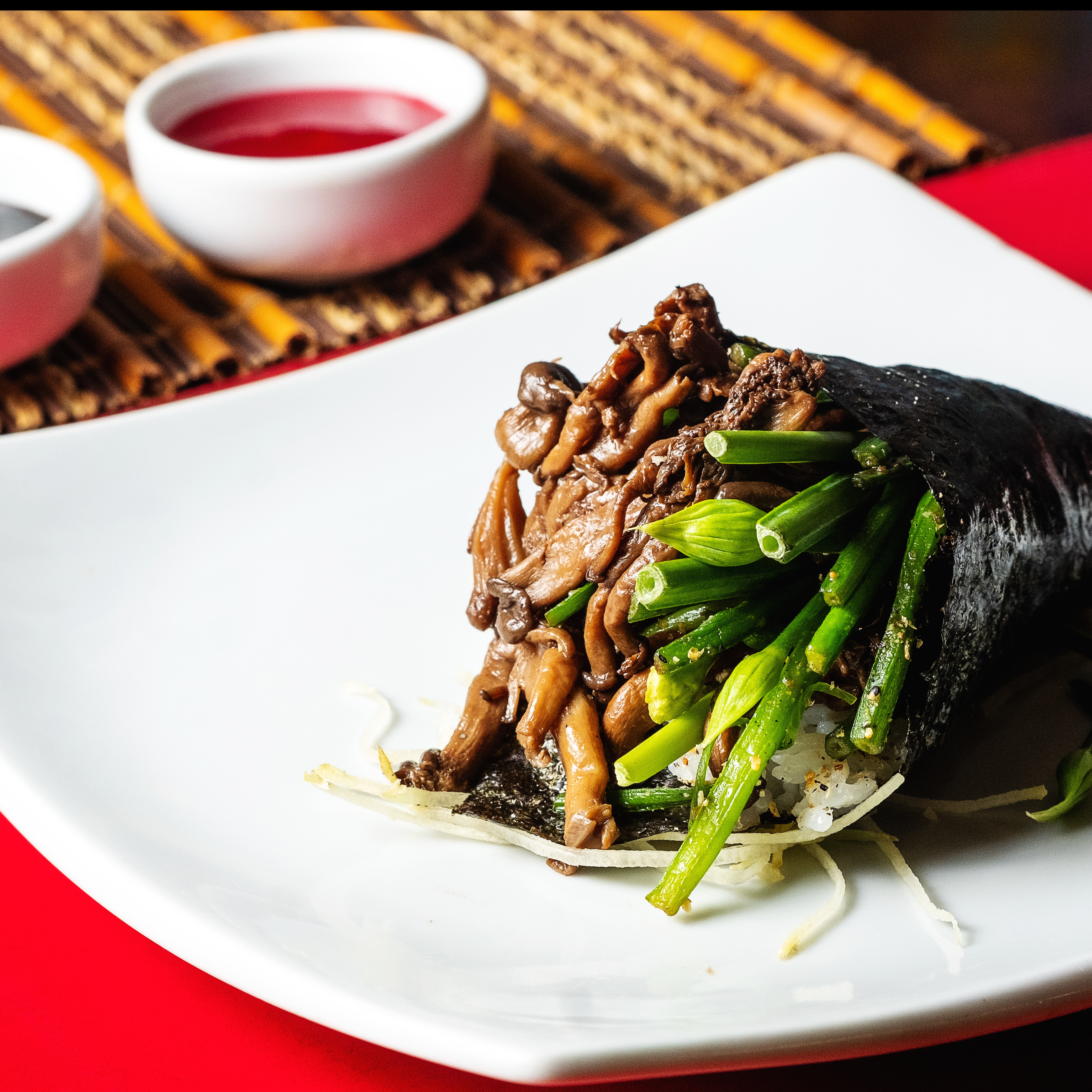 Tmk - Nirá e Shimeji