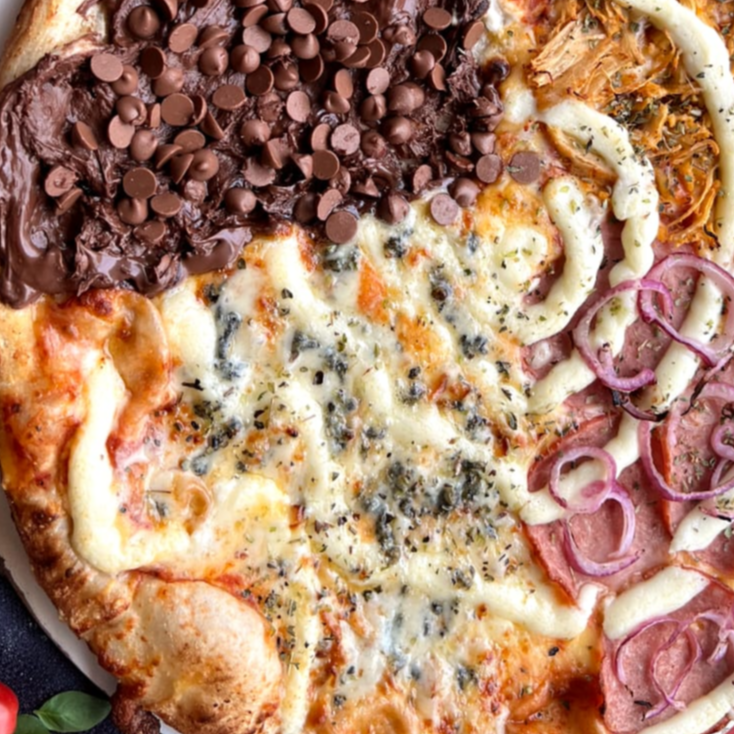 Quatro Queijos + Frango Com Requeijão + Banana Nevada + Calabresa