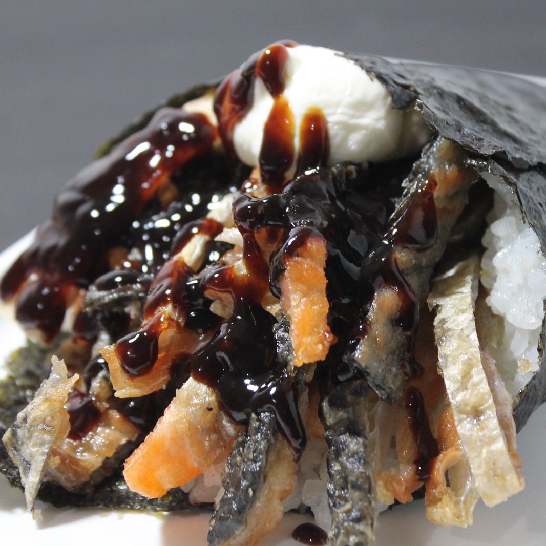 TEMAKI SKIN COM CREAM CHEESE