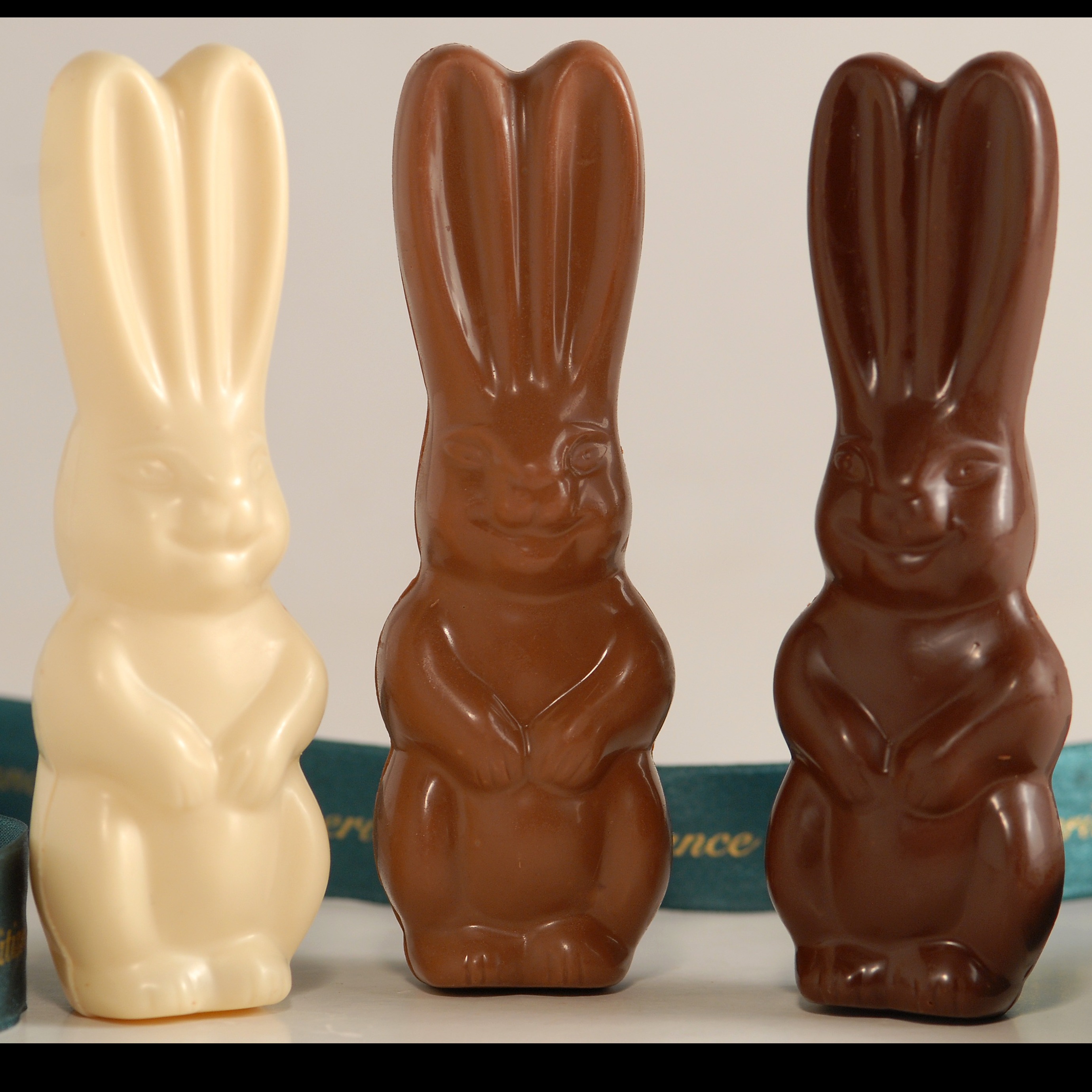 Coelhinho em chocolate meio amargo - 50g