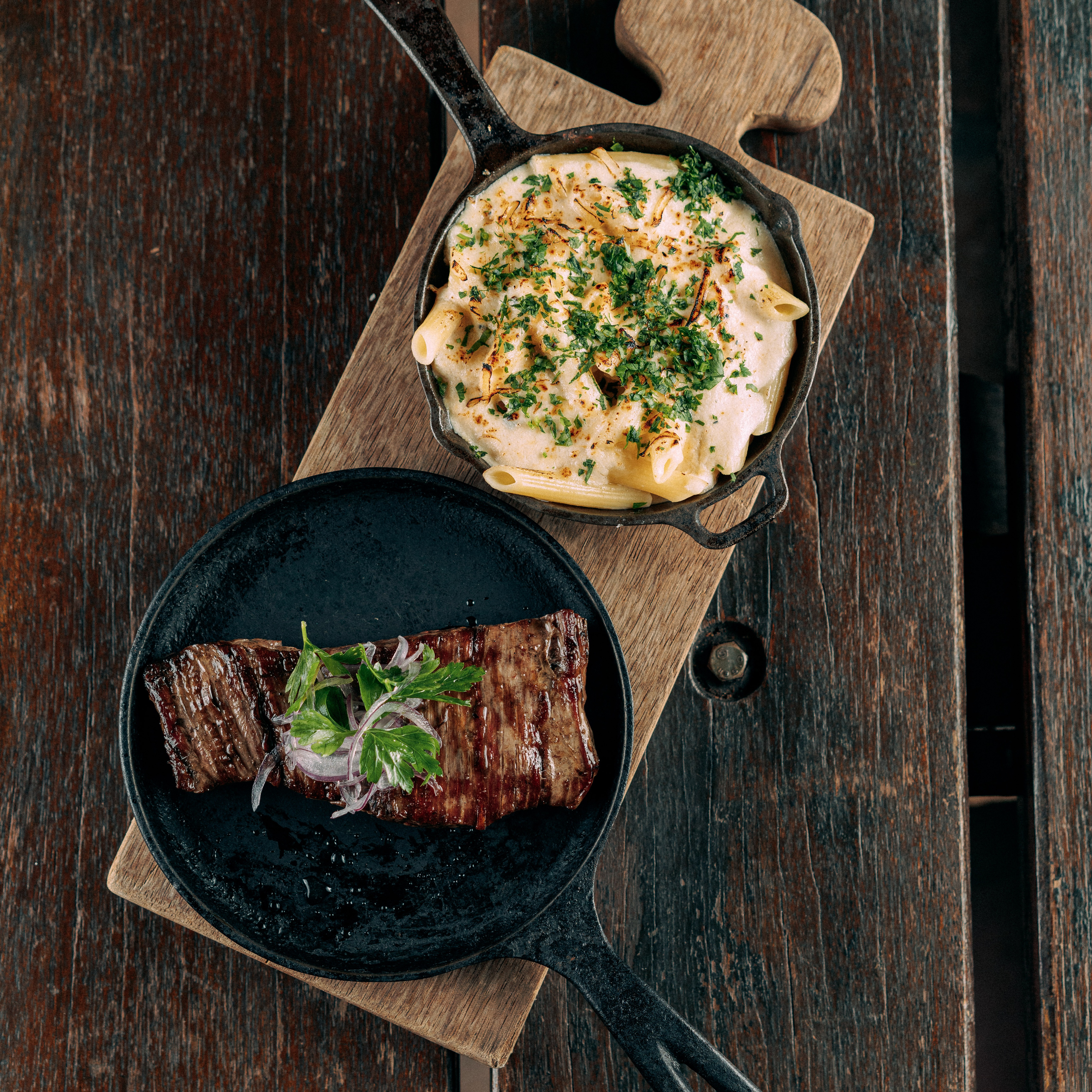 Bife de vazio + Penne 4 queijos