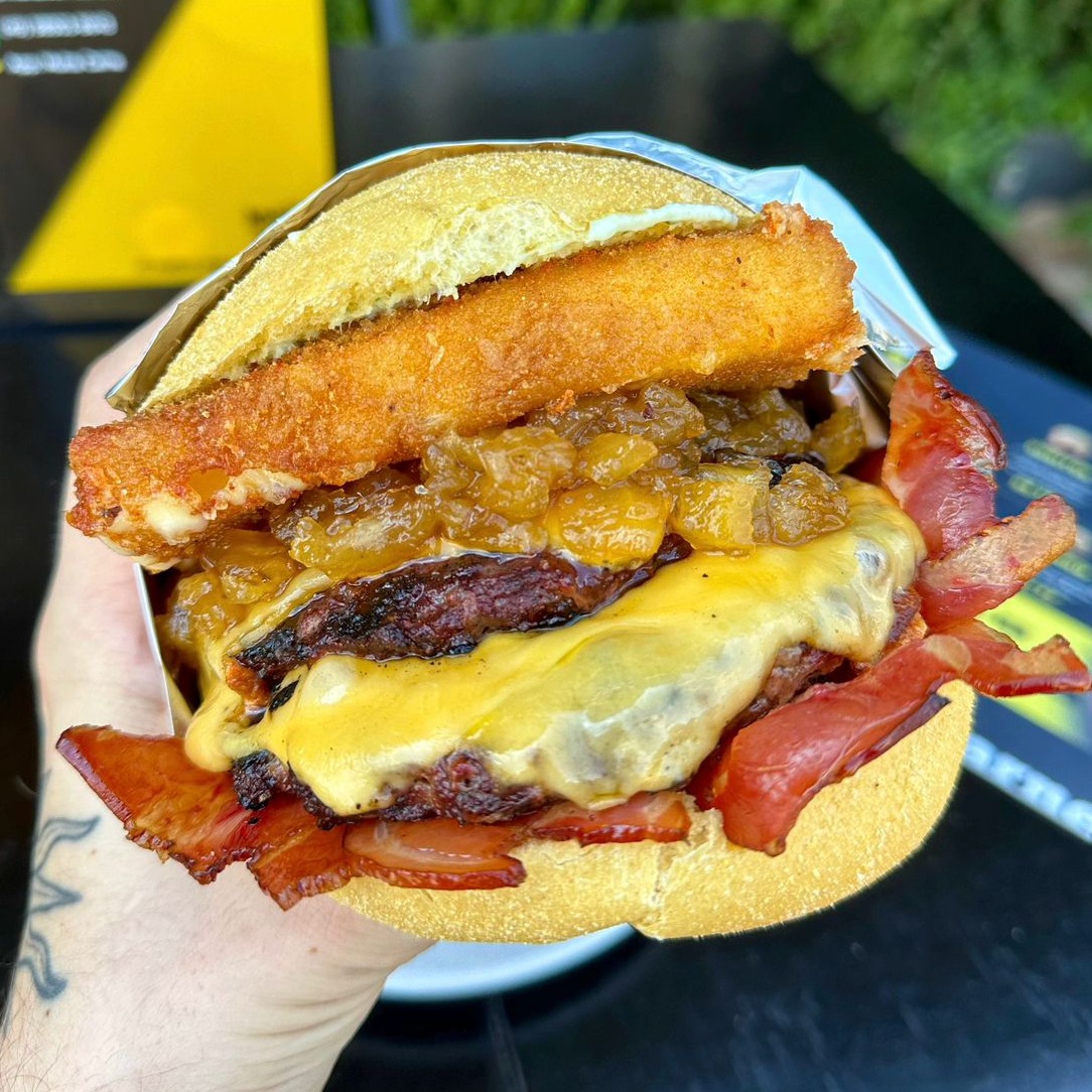 Simples Abacaxi Empanado