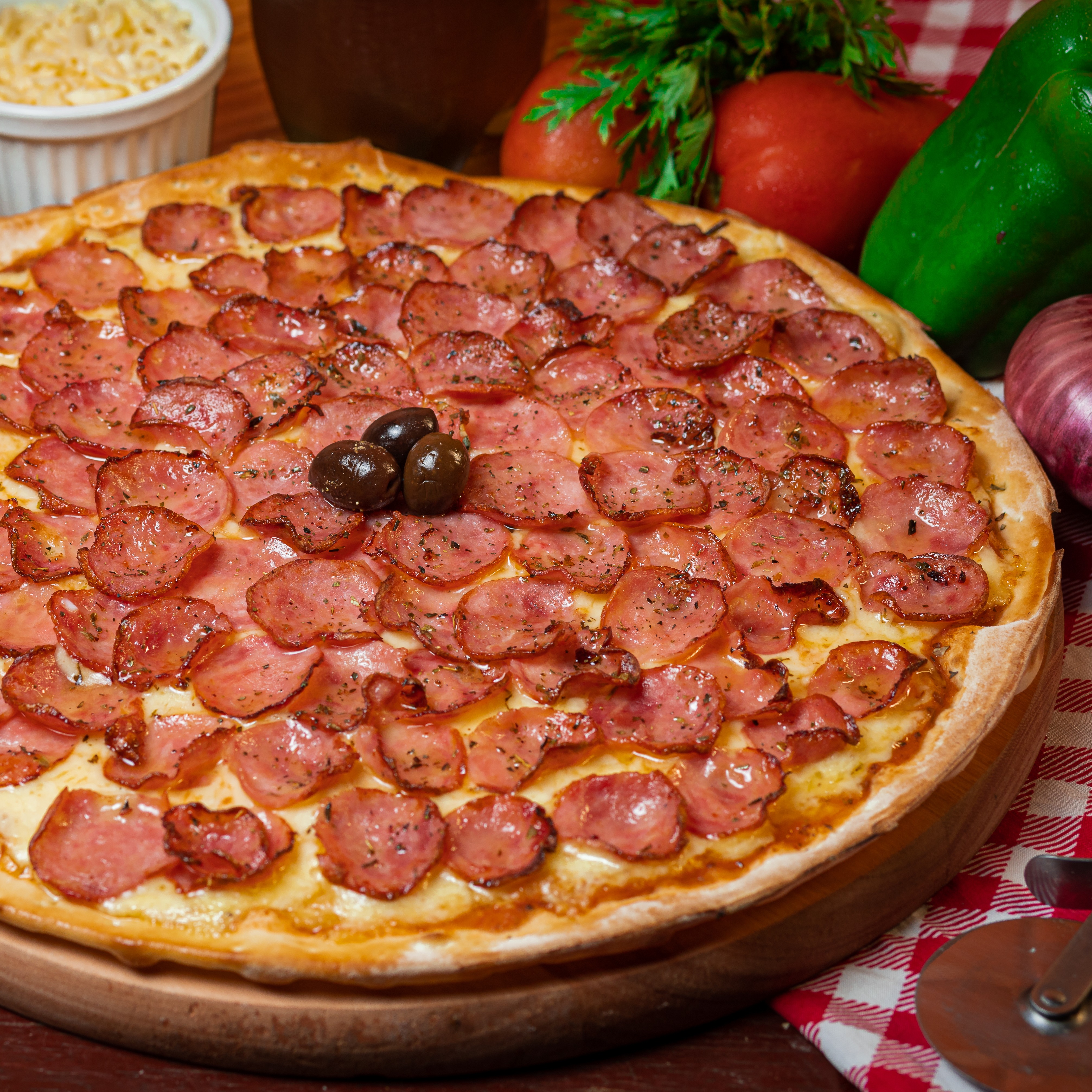 Pizza Grande Calabresa