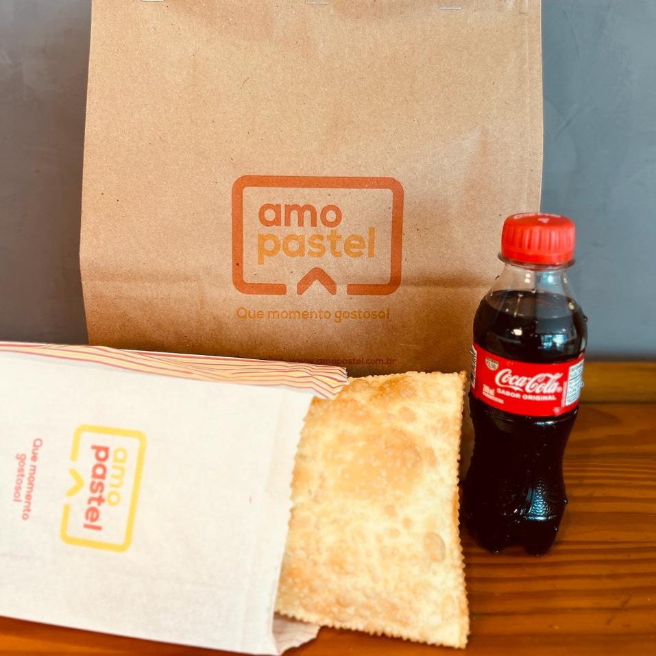 Pastel Carne e Queijo + Coca Cola 200ml
